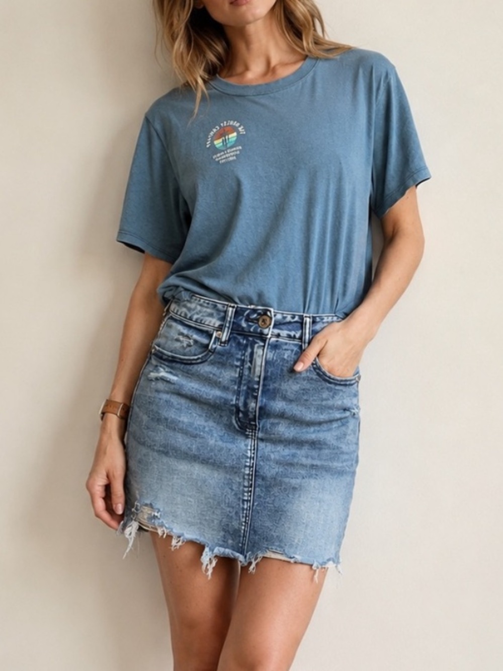 American Eagle Stone Wash Distressed Next Level Stretch Skirt Sz 6 Long